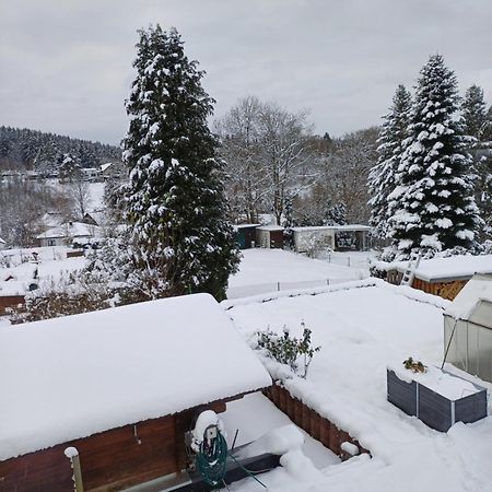 Thüringer Zimmer Suhl Exterior foto